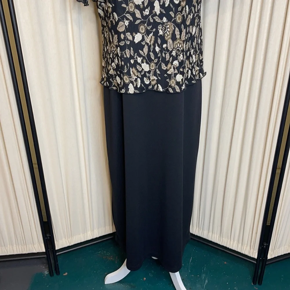VINTAGE- HELENE BLAKE FLORAL MAXI DRESS SIZE 14 - Picture 4 of 12